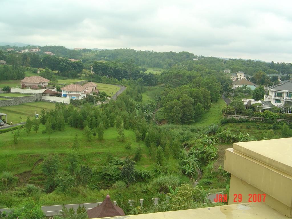 Green Wattana Hotel Sentul Bogor Extérieur photo