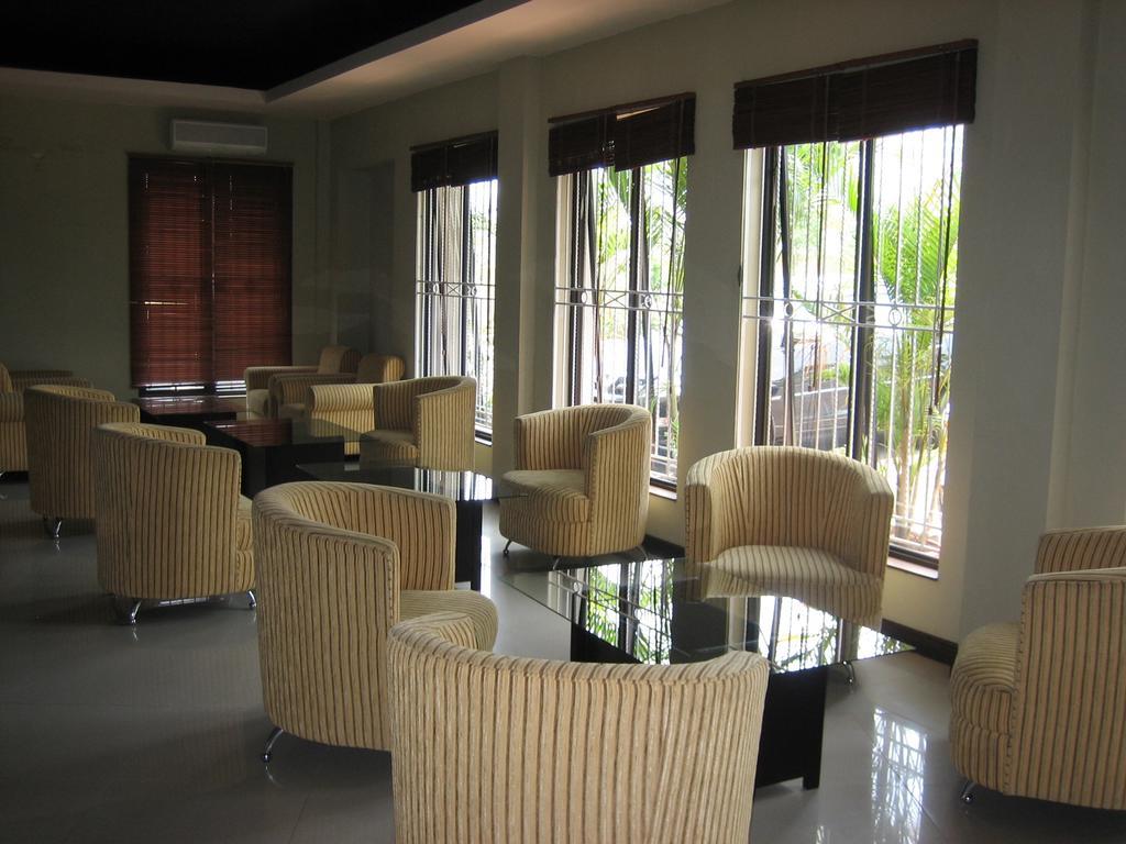 Green Wattana Hotel Sentul Bogor Extérieur photo