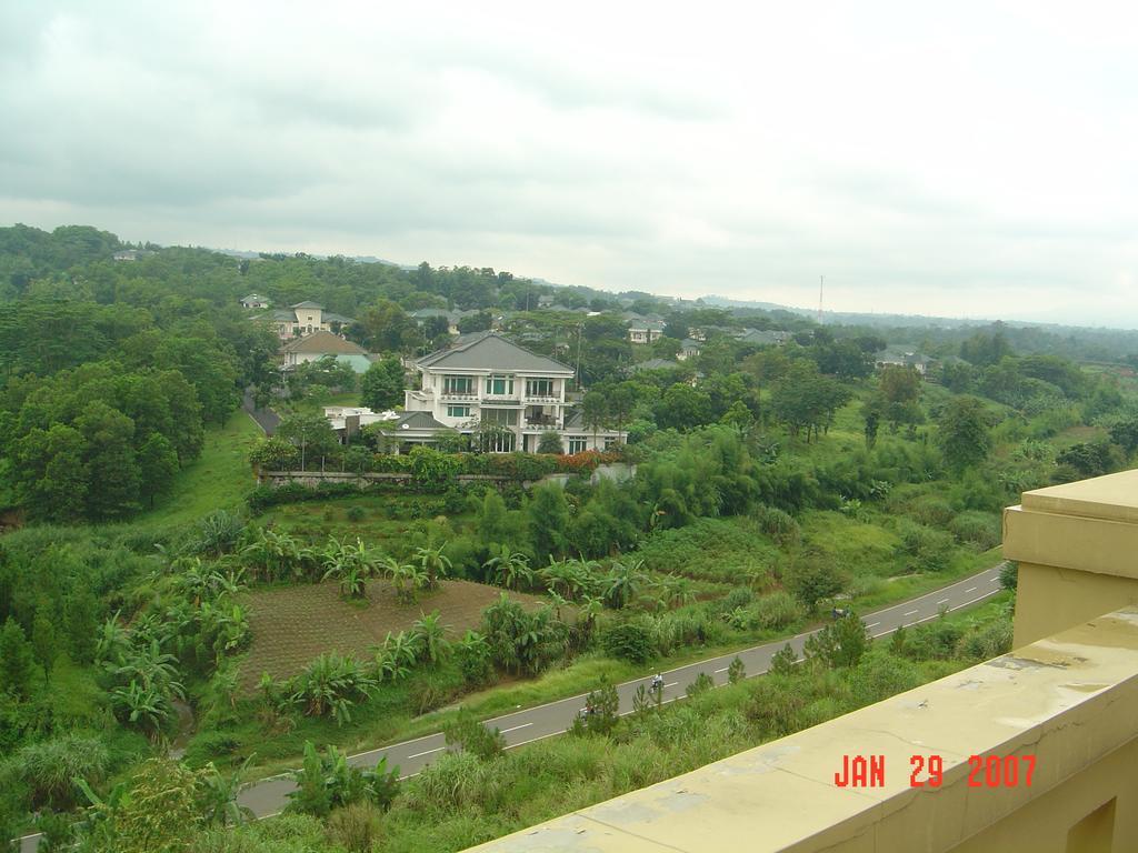 Green Wattana Hotel Sentul Bogor Extérieur photo